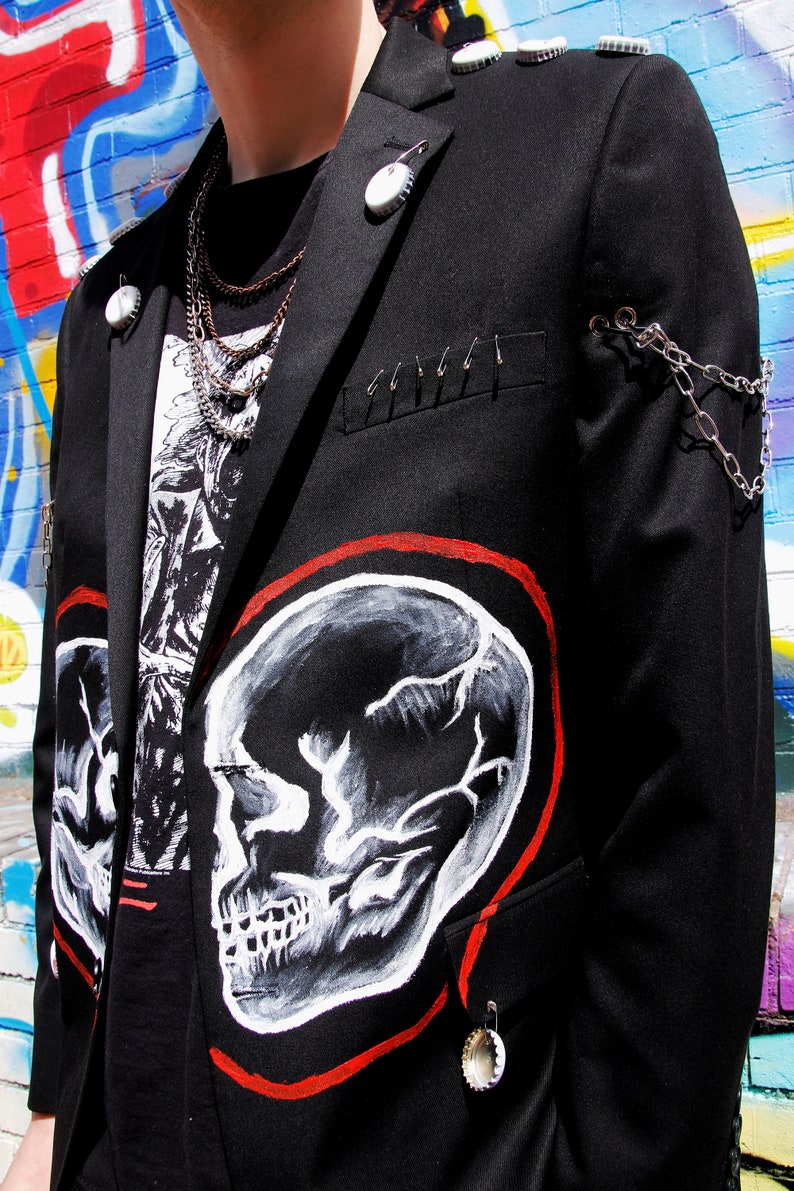 SKULL LOVE Upcycled unisex blazer sustainable clothing punky style handpainted image 4