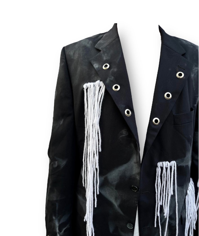 HANGING Upcycled unisex Blazer Custom Blazer Hanging Threads Design Punky Style batiqued/besprüht Bild 3