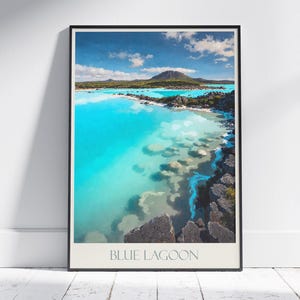 Stampa di viaggio Laguna Blu ~ Poster di viaggio in Islanda / Arte murale dipinta e arredamento per la casa / Stampa personalizzata con cornice / Regalo di viaggio per le vacanze