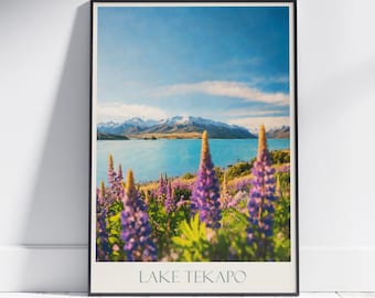 Impression de voyage sur le lac Tekapo ~ Poster de voyage en Nouvelle-Zélande, art mural, décoration d'intérieur, cadeau personnalisé encadré