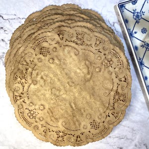 SAMPLE ORDER Paper Doilies Vintage Style French Lace Aged | 10 Inch | Wedding Place Setting | Party Placemats | Elegant, Rustic, Farmhouse