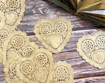 10 mini-napperons en papier en dentelle tachée de café en forme de coeur | pour documents éphémères ou enveloppes | napperons de style vintage, fournitures pour journaux indésirables, éphémères