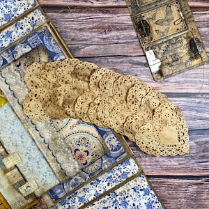 Mini Doilies de Coração Papel Rendado Tingido com Café | 10 | Doilies Estilo Vintage, Suprimentos para Diário de Lixo, Coisas Efêmeras, Doilies de Renda, Doilies para Diário de Lixo