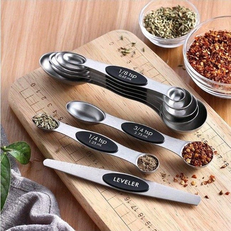 Magnetic Dual Sided Measuring Spoons With Leveler Set of 8-3 Colors to ...