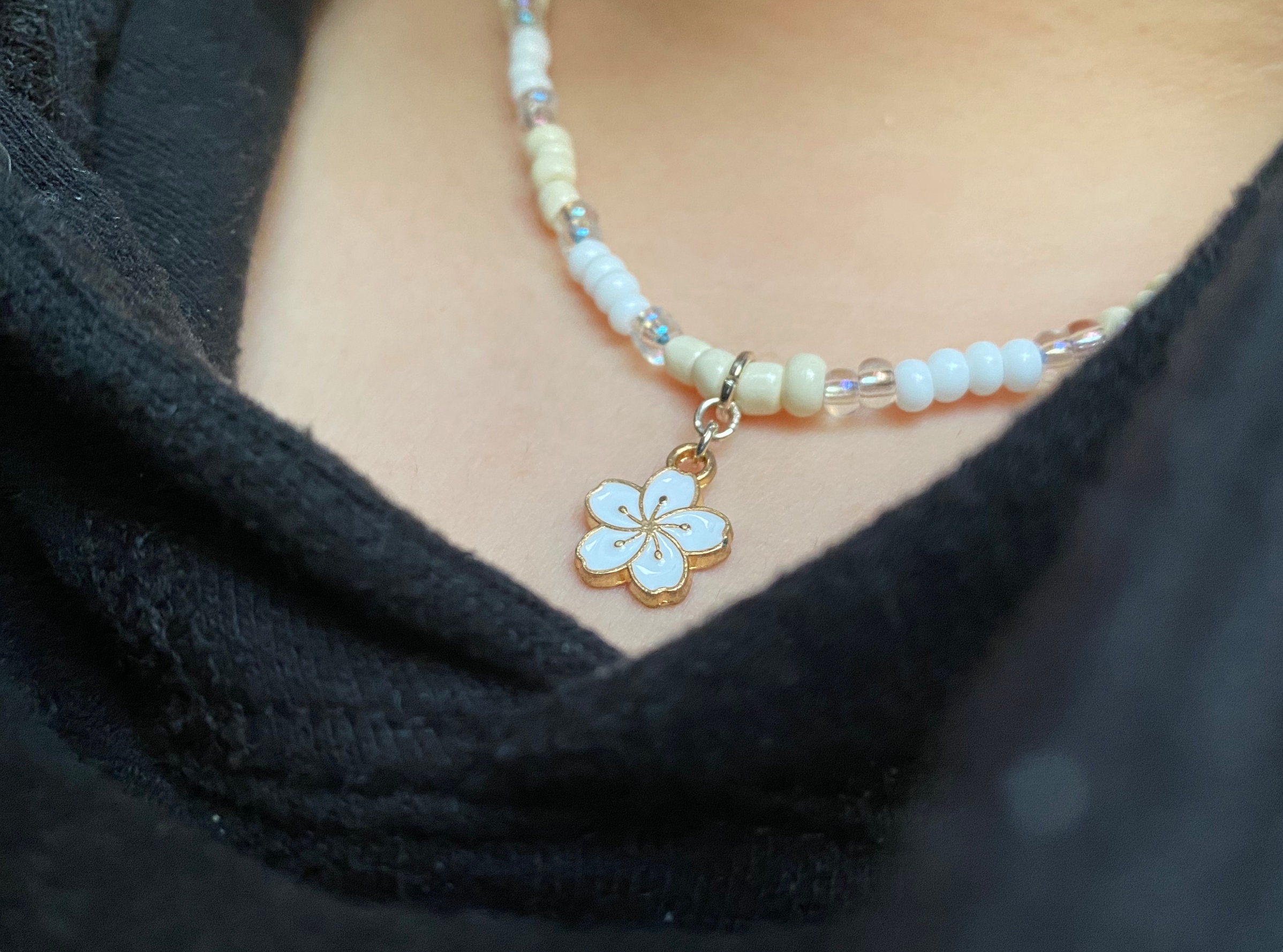 【Reinsein】SEVENTEEN ジョンハン 着用 Daisy daisy NECKLACE Qoo10] REINSEIN [SEVENTEENジョンハン着用デイジ