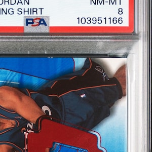 Michael Jordan 2003 Upper Deck Triple Dimensions #3DS36 3-D Koszulka strzelecka Indywidualnie Numer 240 /499 PSA 8