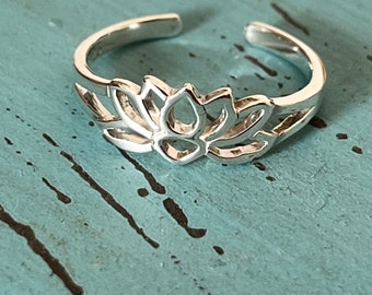 Sterling Silver Lotus flower toe/pinky ring