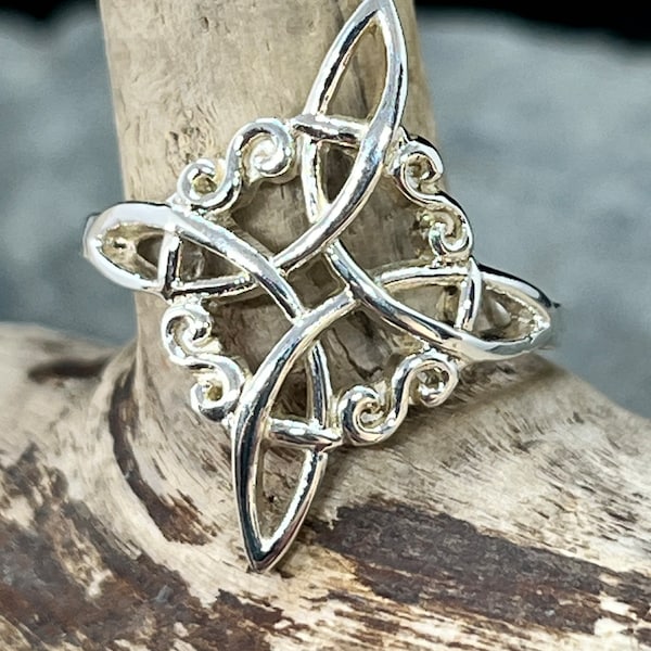 Sterling Silver Witches Knot Ring