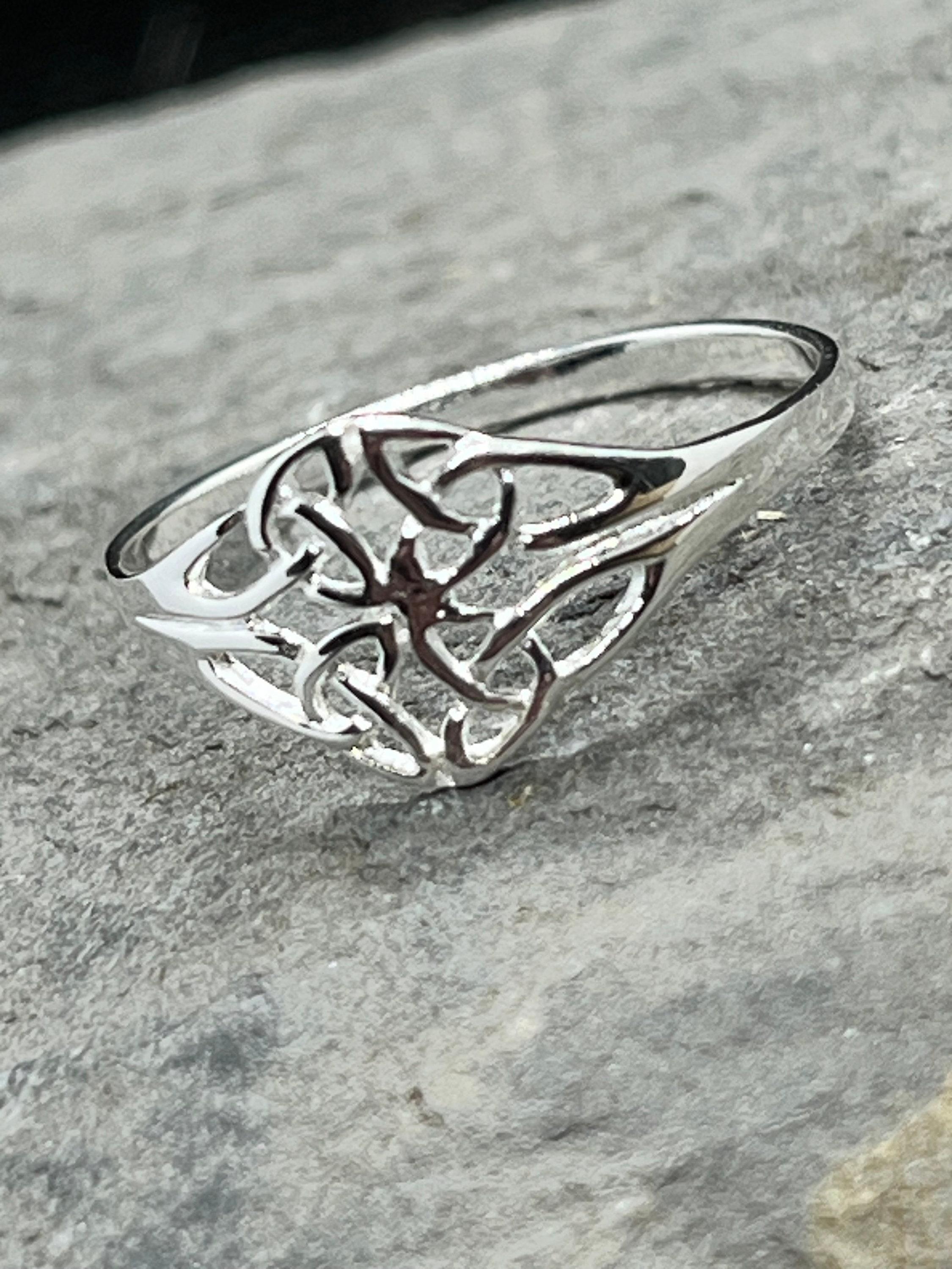 Sterling Silver Celtic Knot Ring - Etsy