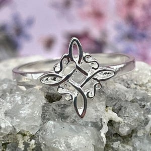 925 Sterling Silver Witches Knot Ring