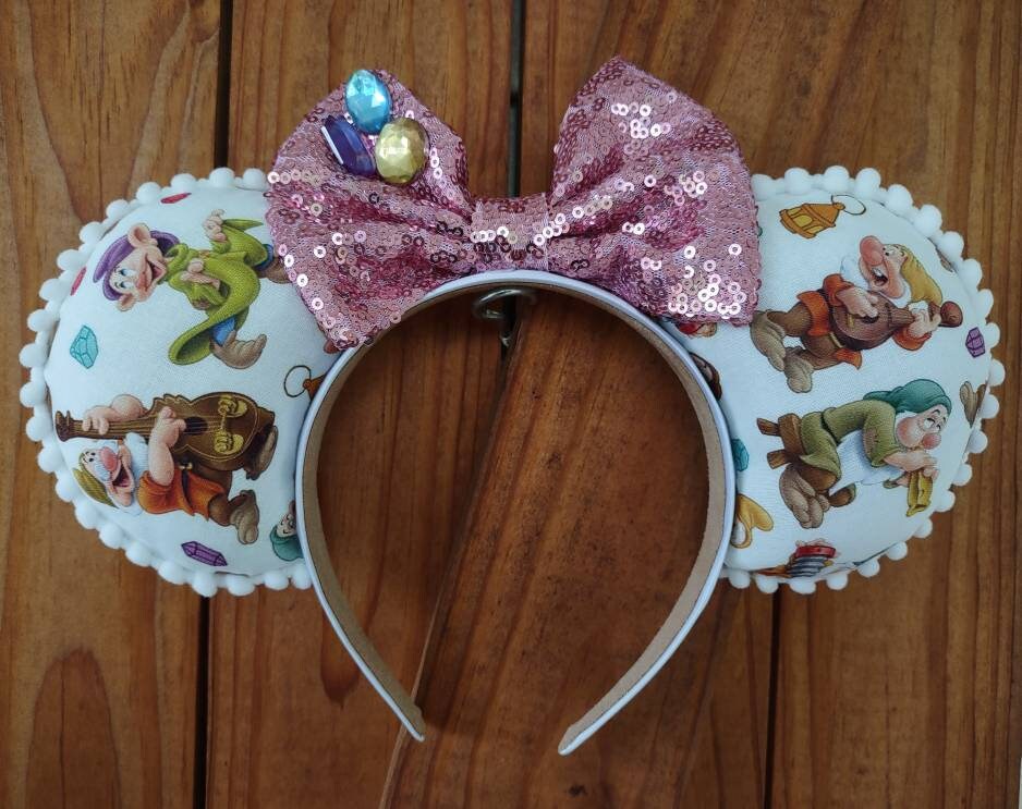 Custom Snow White and the Seven Dwarfs Minnie Ears Snow White Mouse Ears, Snow White Inspired, Snow White  main image 3