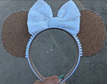 Custom Minnie Mouse Inspired Pin Trading Ears - Etsy display picture 1