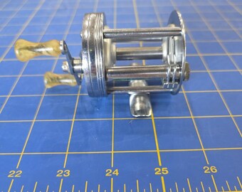 R66 VTG Shakespeare 1920 Wondereel Bait Casting Fishing Reel