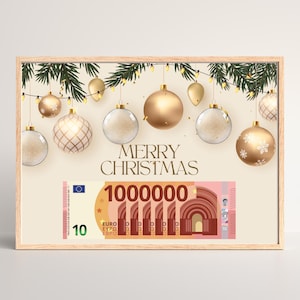 Puede incluir: Un estampado navideño enmarcado con un tema festivo. La imagen presenta adornos navideños dorados y blancos, ramas de pino y el texto "MERRY CHRISTMAS". También se muestra un billete de 10 euros con el número 1000000.