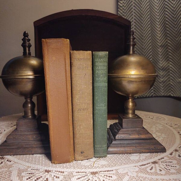 Brass Finials w/Wood Base Bookends, Set of 2