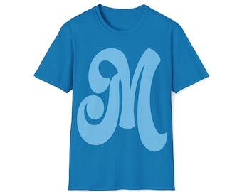 Monogramm 'M' Unisex Softstyle T-Shirt, personalisiertes Initial T-Shirt, mutiges Funky Style Shirt, benutzerdefinierter Name Buchstabe Top, einzigartige Geschenkidee