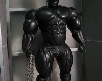 Traje muscular gigante