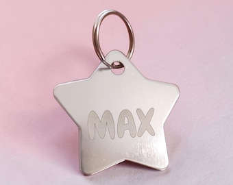 Placa de identificación para mascotas personalizada con forma de estrella grabada con láser.