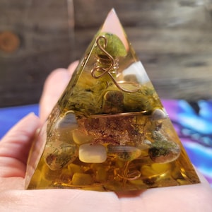 Orgonite Pyramid (Carved Mushroom)