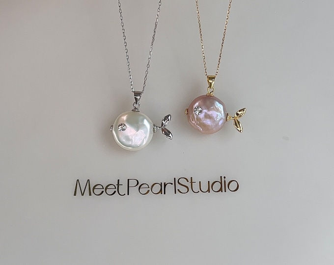 Fish design fresh water pearl necklace