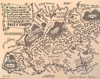 Może przedstawiać: Czarno-biała ilustrowana mapa z tytułami piosenek i tekstami Dolly Parton. Mapa zawiera różę wiatrów i podpis artysty. Grafika znajduje się na kremowym papierze.