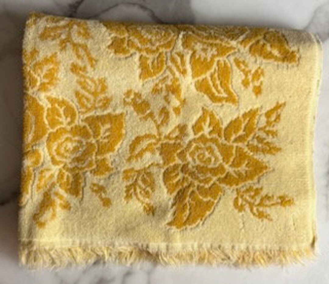Vintage Callaway Goldenrod Bath Towel Etsy