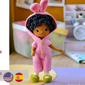 crochet doll pattern in Eng/Sp. cute amigurumi doll in bunny jumpsuit. crochet easter pattern. amigurumi doll in easter outfit. doll Adeline