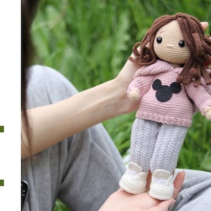 crochet doll pattern. cute doll amigurumi pattern. crochet doll with clothes. amigurumi doll in sport stile outfit. DIY crochet doll