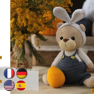 Gehäkelte Bärenanleitung in Eng/Es/De/Fr. Oster Häkelanleitung. süßer gehäkelter Bär mit Kleidung. DIY Geschenk für Kinder. Anleitung für ein Amigurumi Bär als PDF