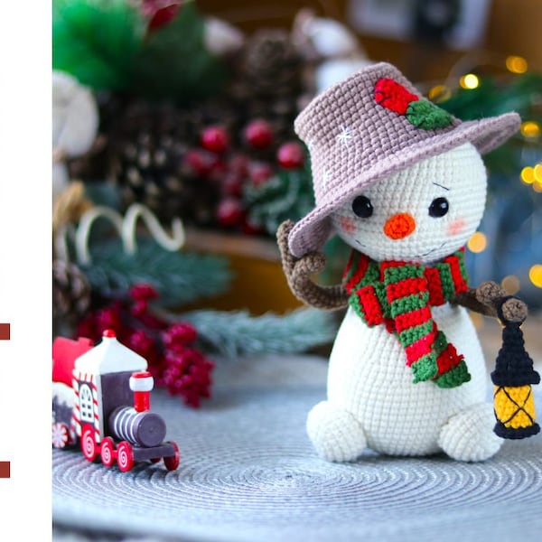 Schema pupazzo di neve all'uncinetto. simpatico modello amigurumi con pupazzo di neve. decorazione natalizia all'uncinetto. Modello di giocattolo all'uncinetto per regalo di Natale fai da te.