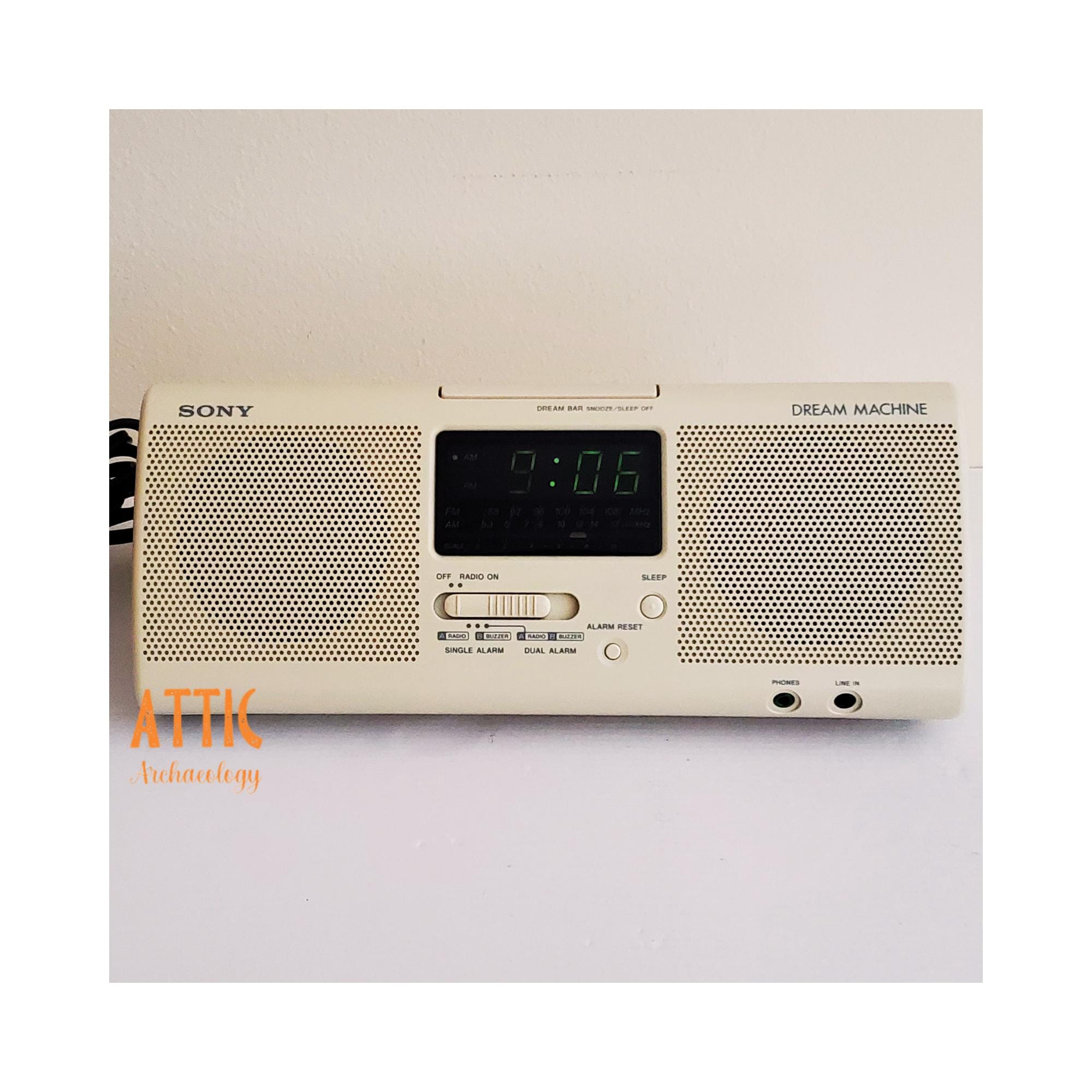 SONY DREAM MACHINE AM/FMラジオ　ICF-CS750 Vintage Sony Dream Machine White Clock Radio Stereo, Green LED