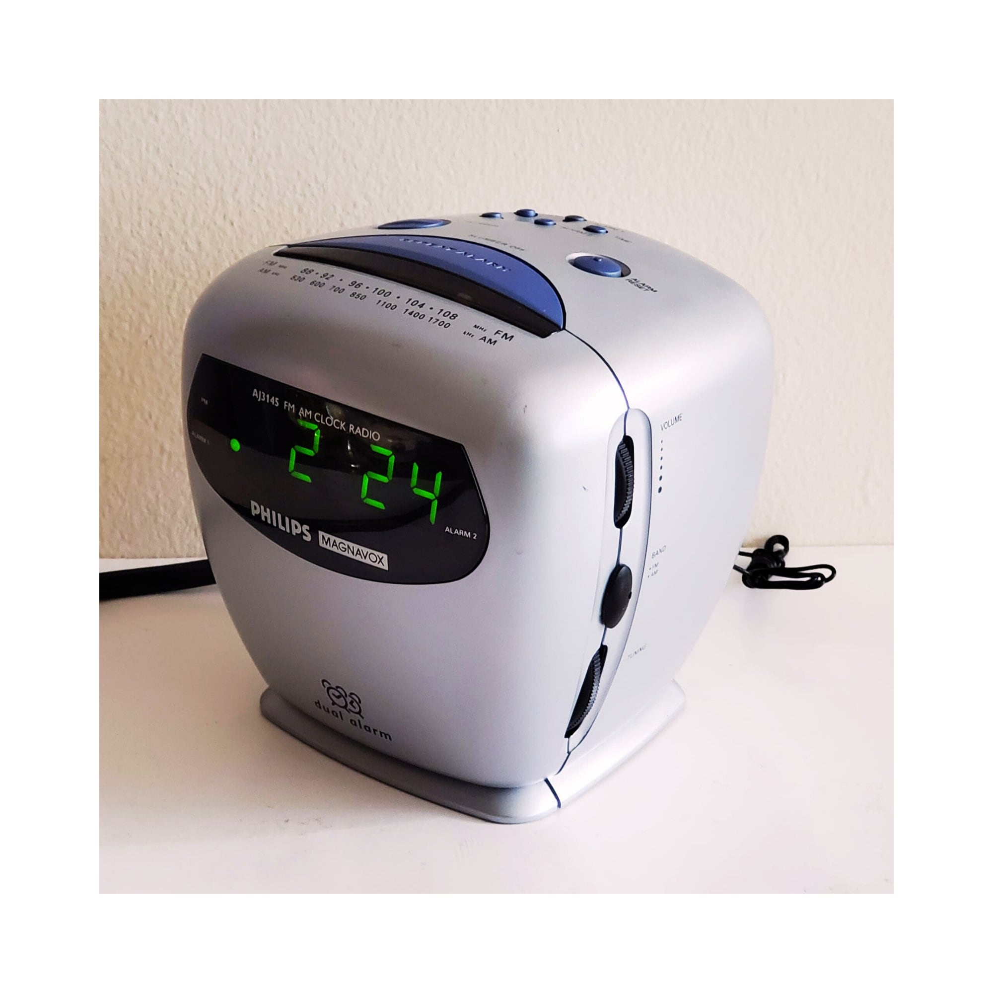 Vintage Phillips Magnavox Cube Clock Radio, Green LED, Alarm