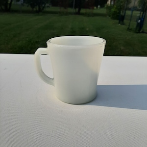 Vintage 1960s -- Anchor Hocking -- #1212 -- D-Shaped Handle -- Milk Glass -- Coffee Mug