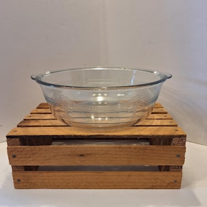 Vintage 1940s--Fire King--Anchor Hocking--Philbe Pattern--Sapphire Blue--Ovenware--8.75&quot;--2 Quart Round Casserole/Baker Dish--No lid