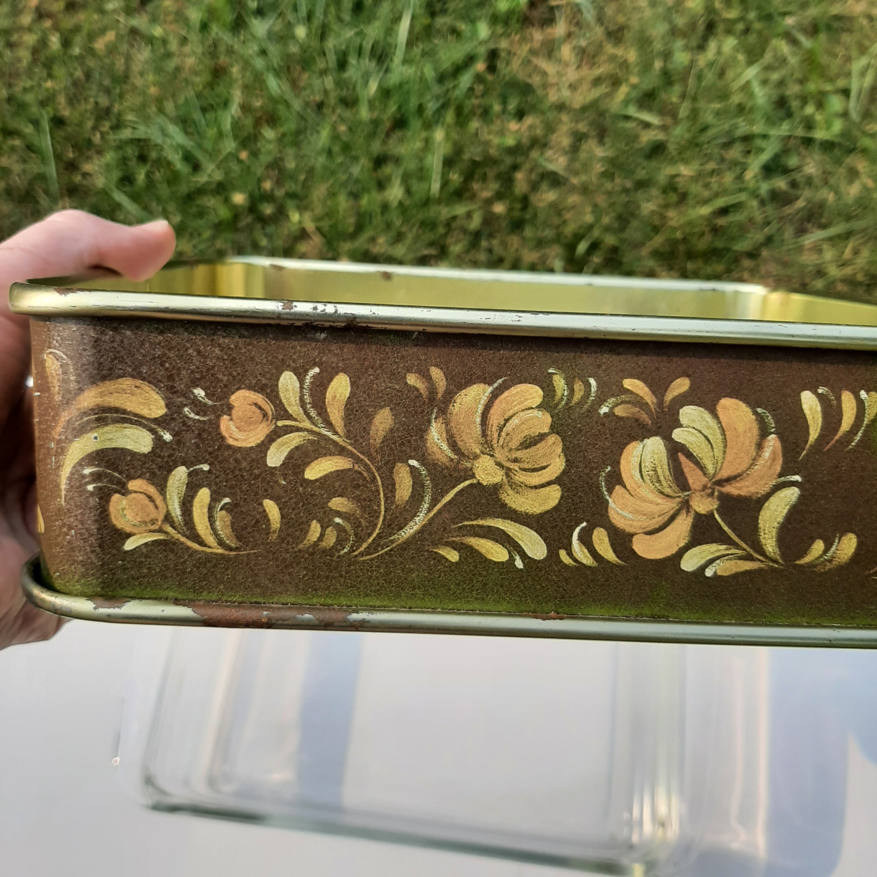 Vintage 1950s -- Pyrex -- Clear Glass -- 8x8x2 Baking Dish