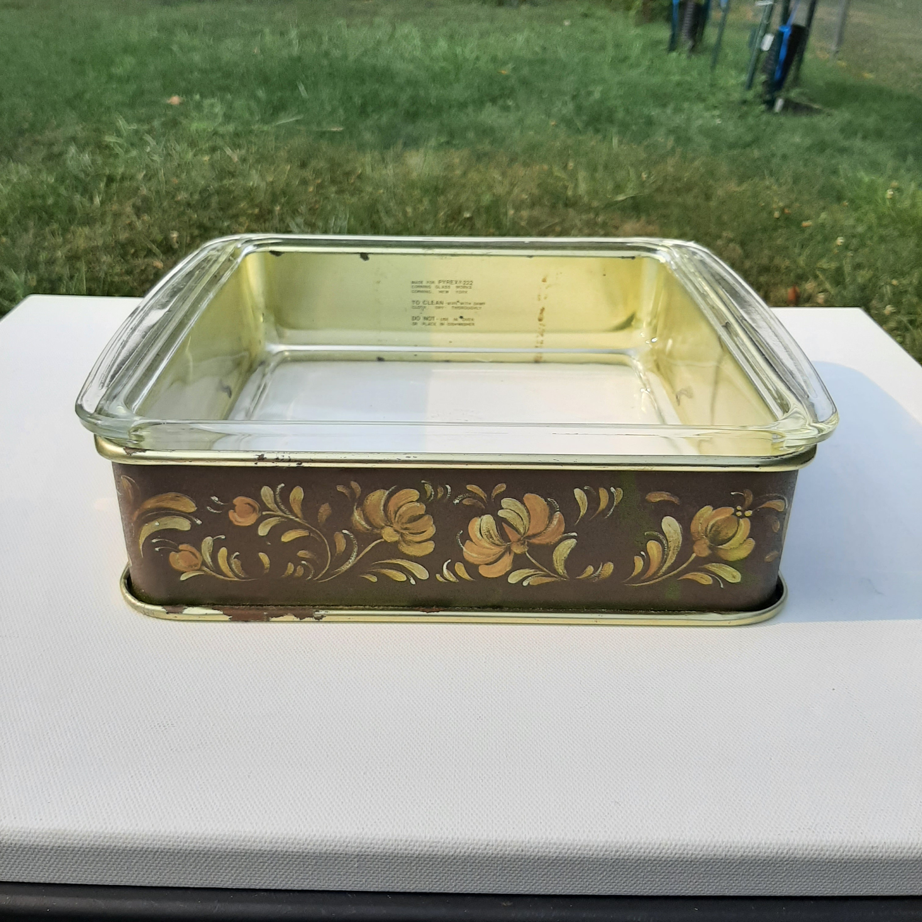 Vintage 1950s -- Pyrex -- Clear Glass -- 8x8x2 Baking Dish