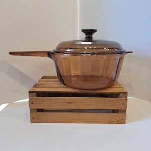 Vintage 1980s -- Visions -- Corning -- Brown -- 2.5 Liter Saucepan -- USA -- Pyrex V-2.5-C Lid (Small Chip on lid)