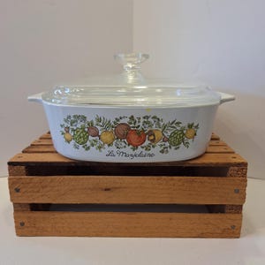Vintage 1980s -- Embossed Stamp -- Spice of Life -- Corning Ware -- 2 Quart -- A-2-B -- Casserole Dish -- Pyrex A9C lid -- 47