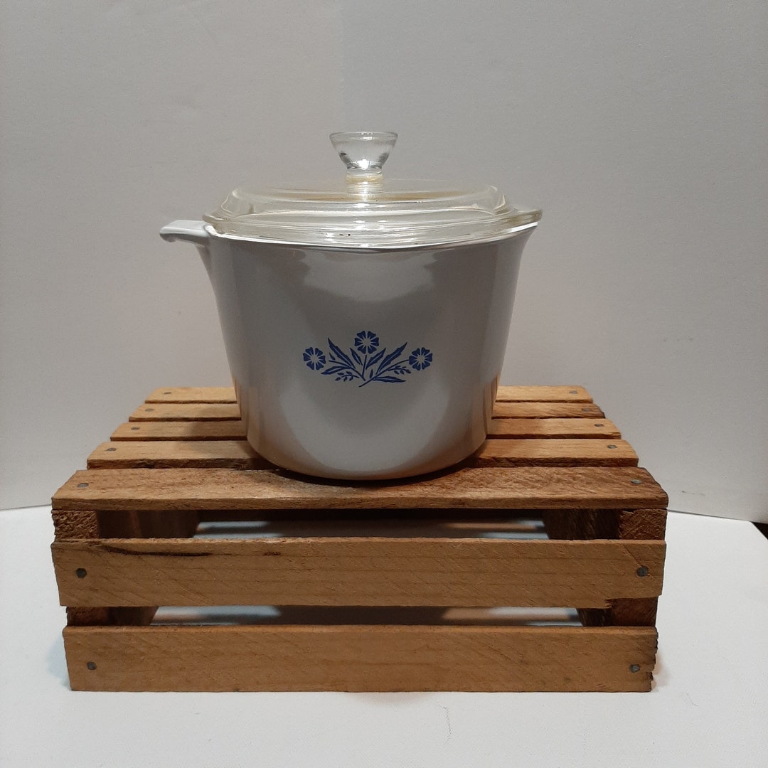 Vintage 1970s -- Corning Ware -- Blue Cornflower -- Stylized Cornflower ...