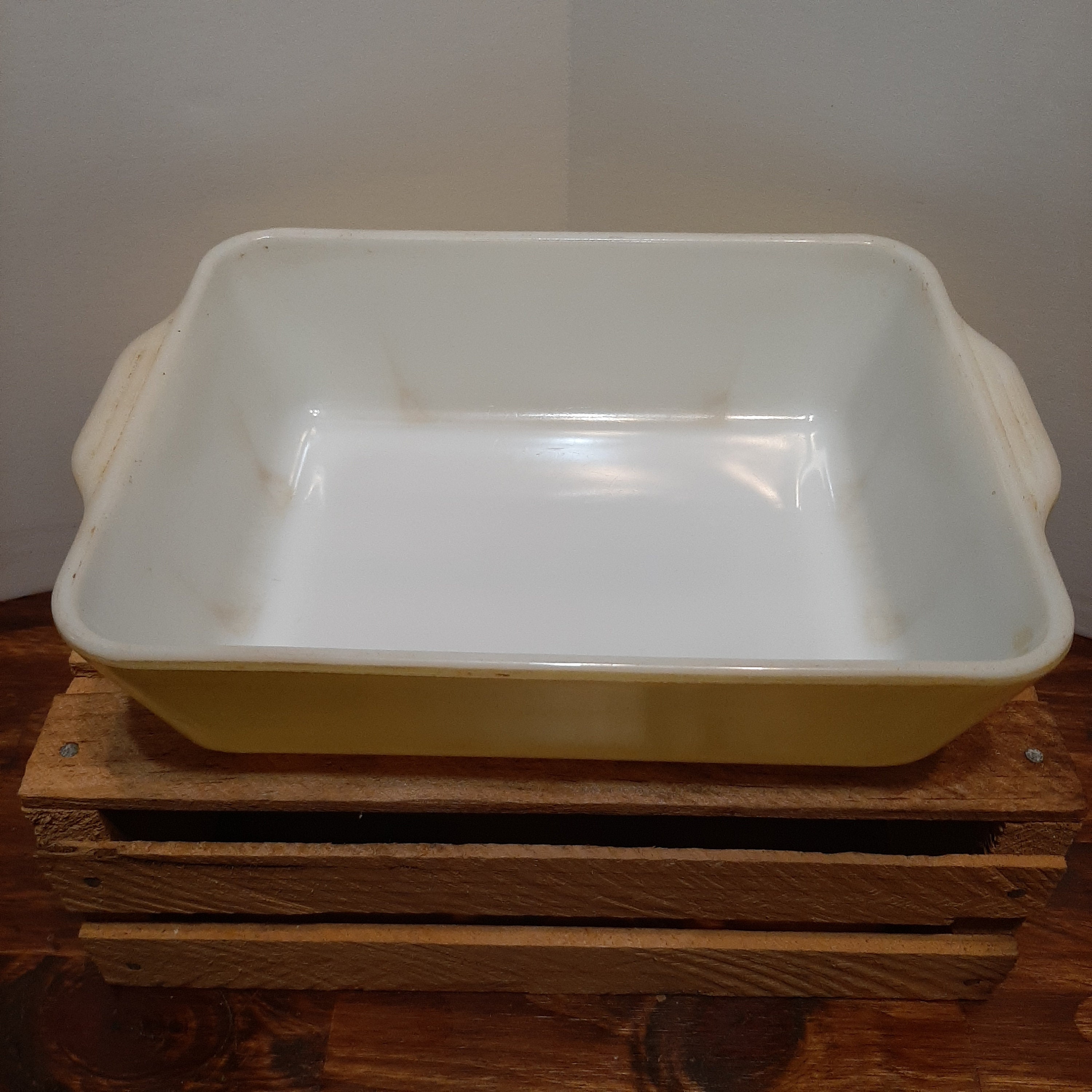 Vintage 1940s -- Pyrex -- Primary Yellow -- 503-B -- 1.5 Quart ...