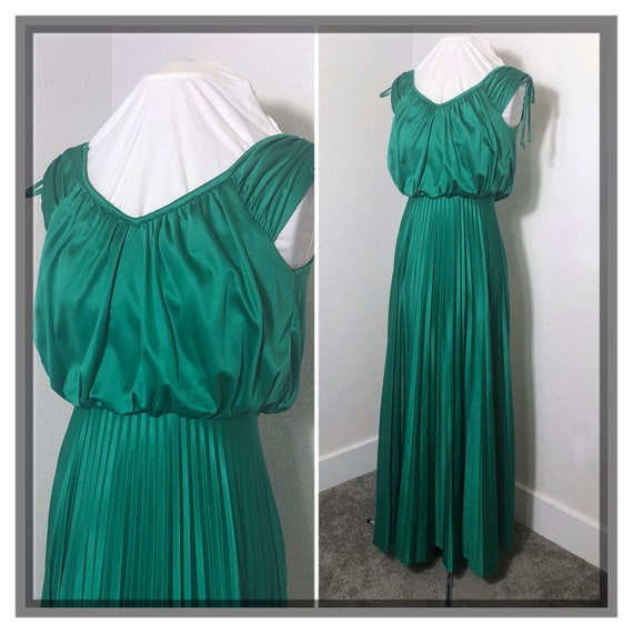 Vintage 70s Emerald Green Grecian Pleated Goddess… - image 1