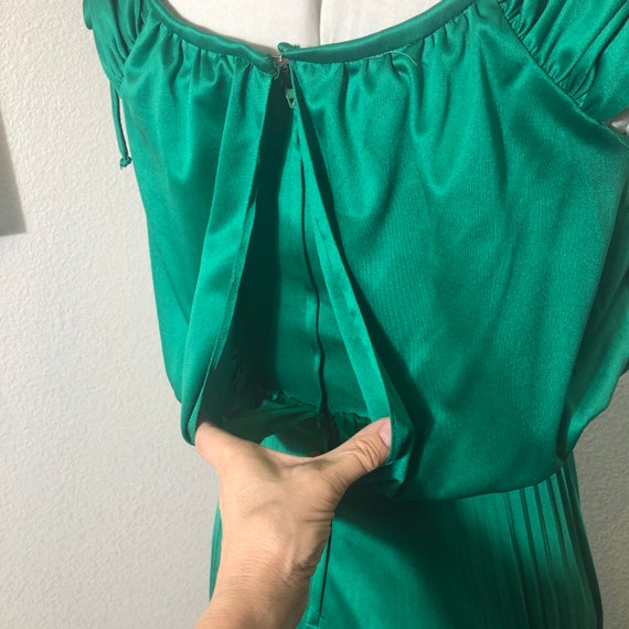 Vintage 70s Emerald Green Grecian Pleated Goddess… - image 6