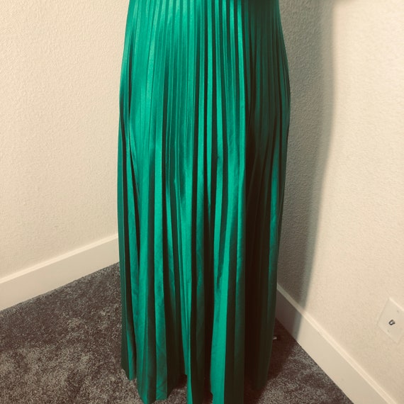 Vintage 70s Emerald Green Grecian Pleated Goddess… - image 4