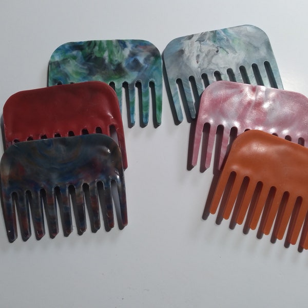 Hair Combs made of 100% HDPE