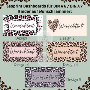 Könnte beinhalten: Fünf verschiedene Designs für druckbare Dashboards mit Leopardenmuster-Hintergrund. Jedes Design verfügt über ein rechteckiges Feld mit dem Text "Wunschtext" in einer anderen Farbe und Schriftart. Die Designs sind mit "Design 1" bis "Design 5" gekennzeichnet.
