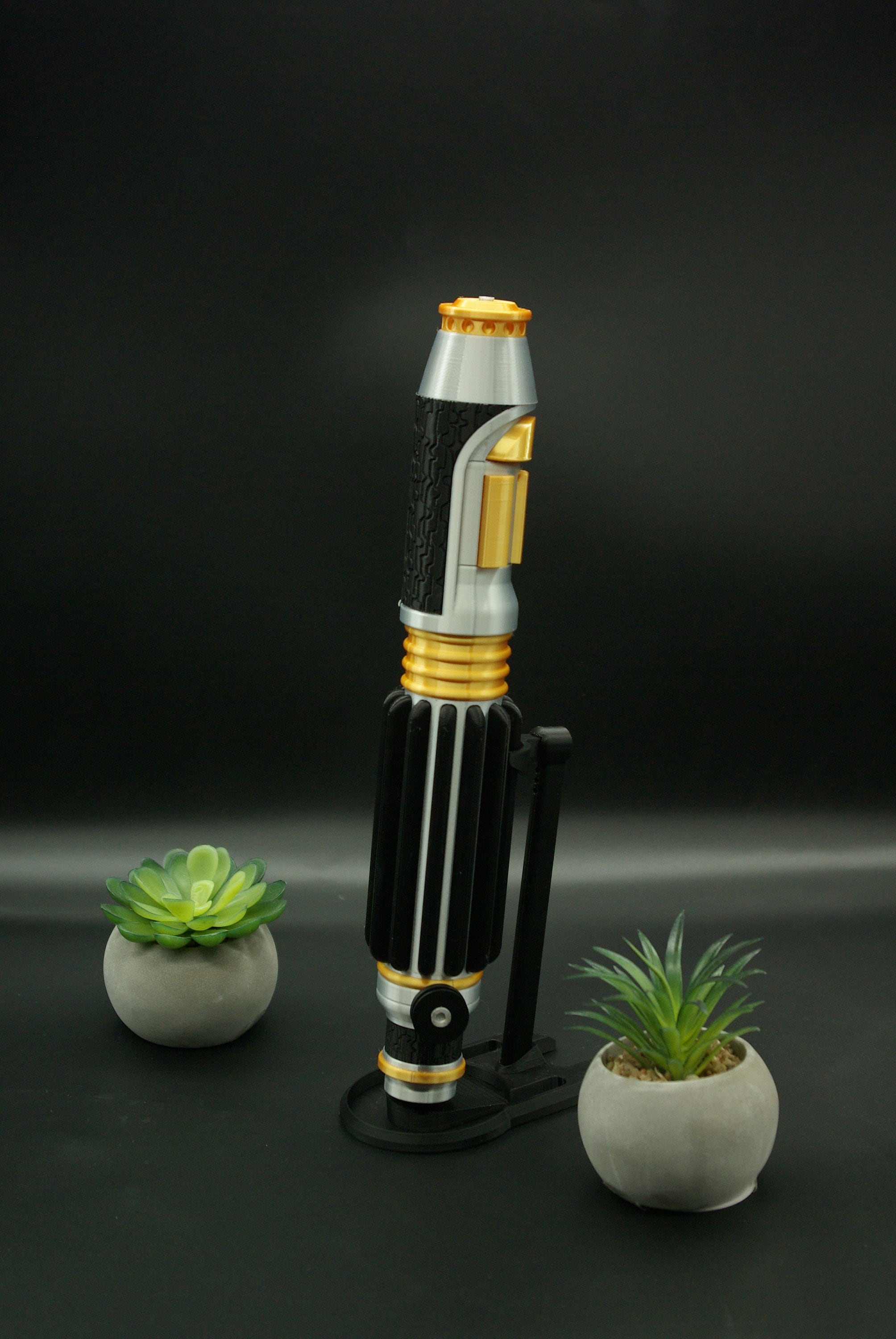 Mace Windu Lightsaber Hilt 3D Print Replica Channel the Power of the ...
