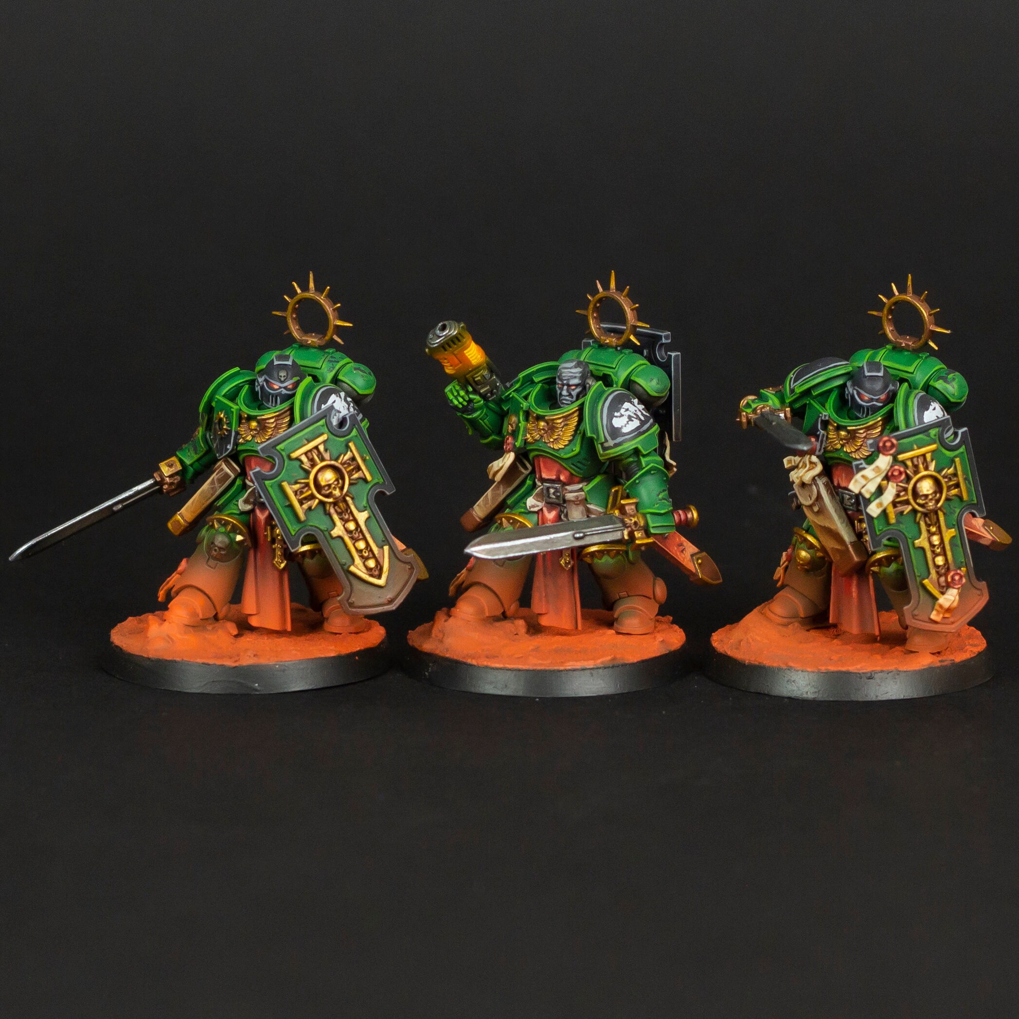サラマンダー軍 - ウォーハンマー 40k 塗装済みプライマリス スペース 