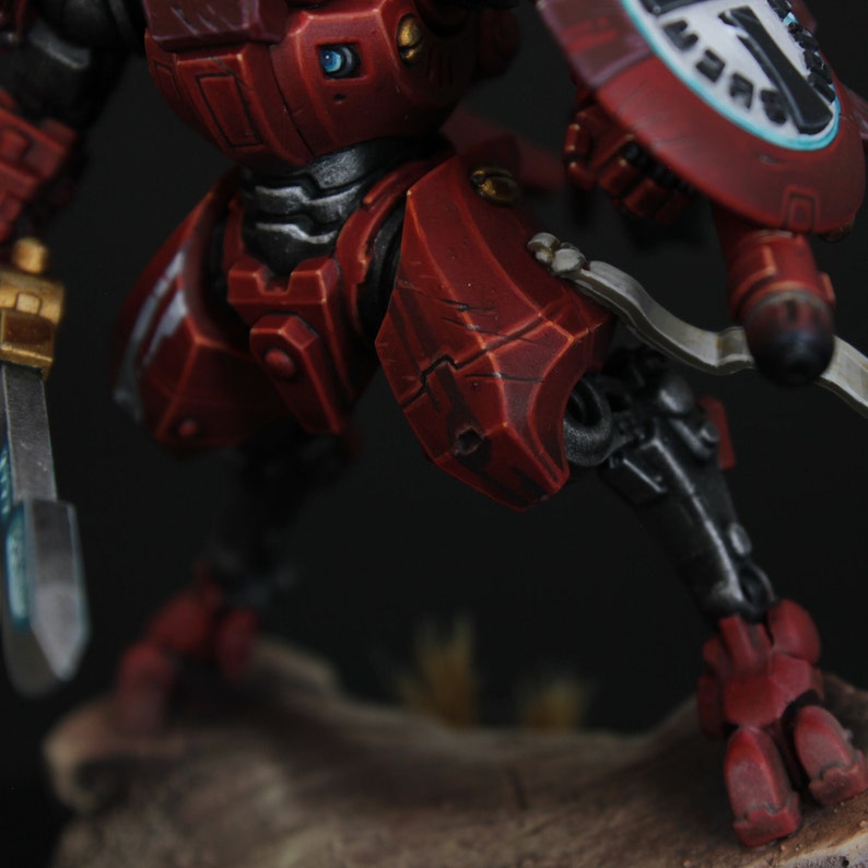 Commander Farsight Warhammer 40k miniature, professionally hand painted in Farsight Enclaves red and white. T'au Empire battlesuit commander, Elite tier display-quality commission painting, fully built, based and varnished.