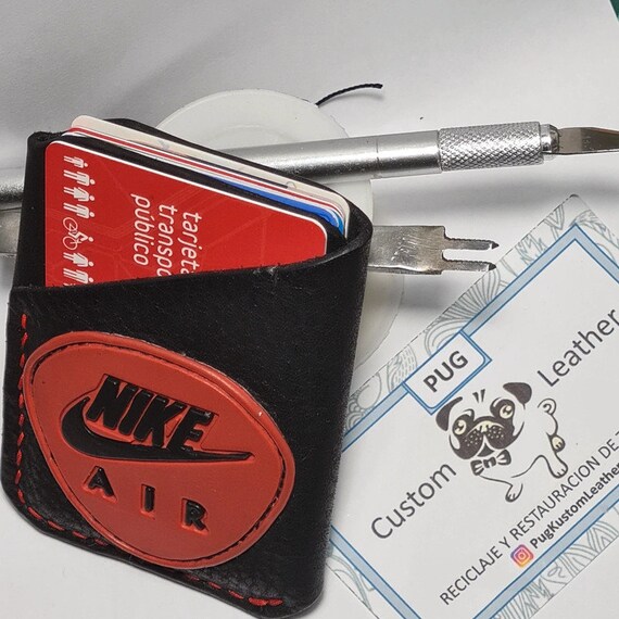 Nike card holder 2025 for phone