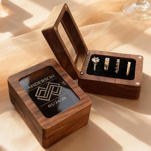 Benutzerdefinierte Hochzeit Ringbox, Triple Flip Holzringbox, 4-Slot Ringbox, Verlobungsring Box, Ringträger Ringbox, Heirloom Ringhalter